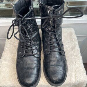 Womens Amazon Essentials Lace Up / Zip Up Collins Combat Boot Black Croco Sz 9.5